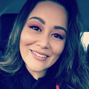 Meet your Posher, Desiree